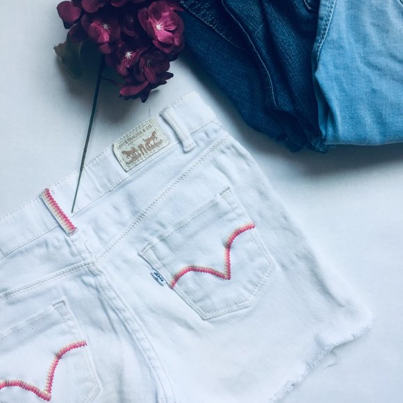 Levi's Other - Girl's Levi's White Jean Shorts